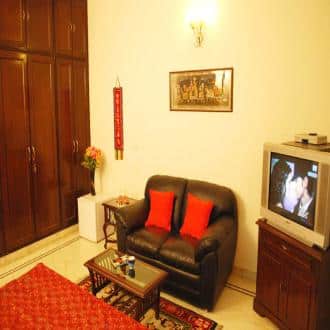 Bed And Breakfast In Safdarjung Enclave, New Delhi 1